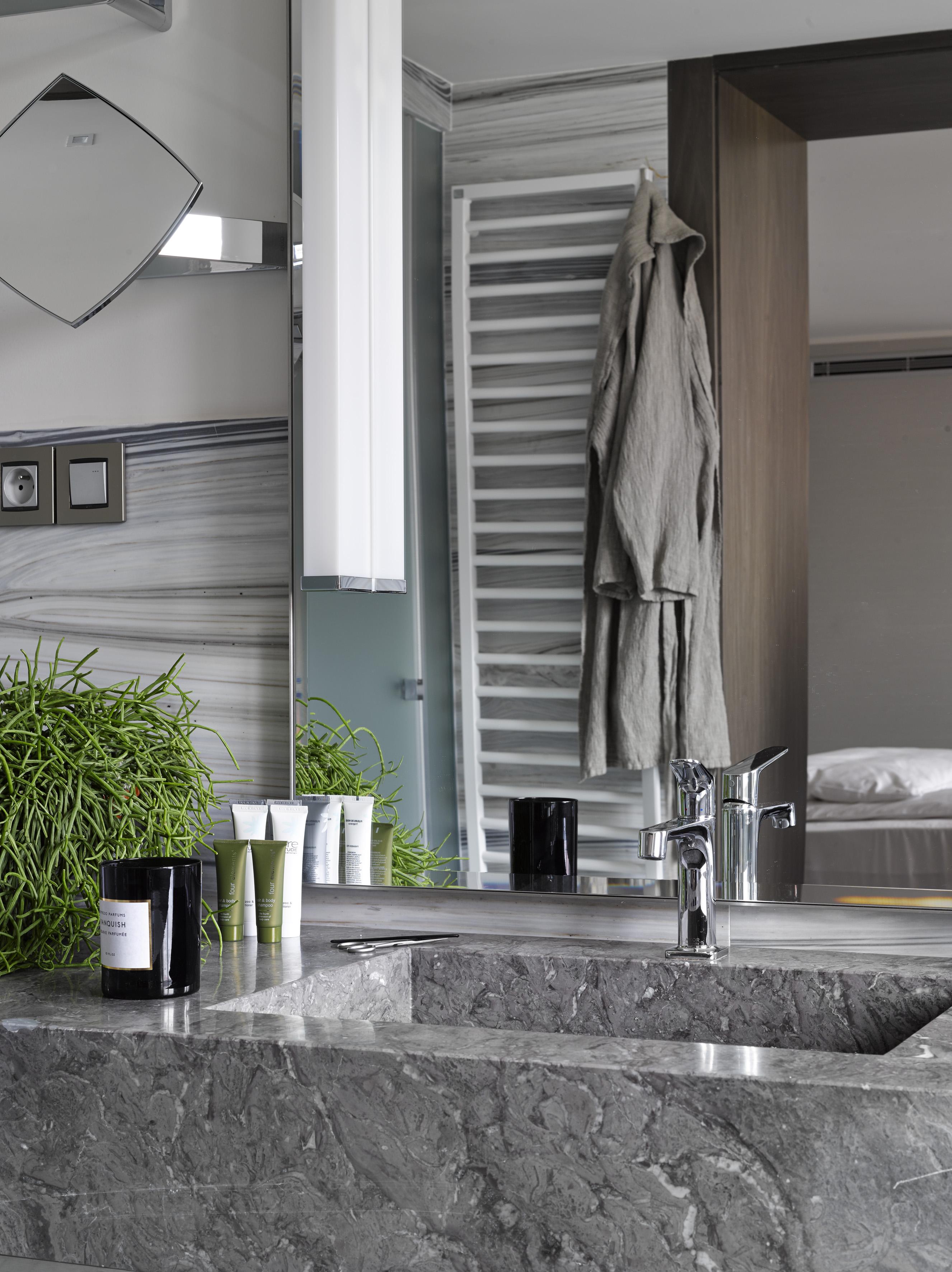 The Emblem - Preferred & 5* Prag