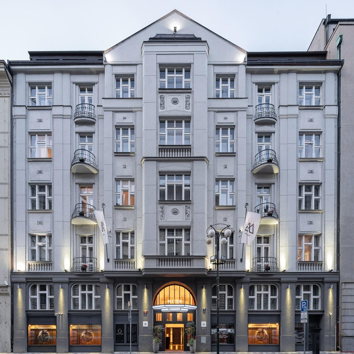 The Emblem - Preferred & Prag