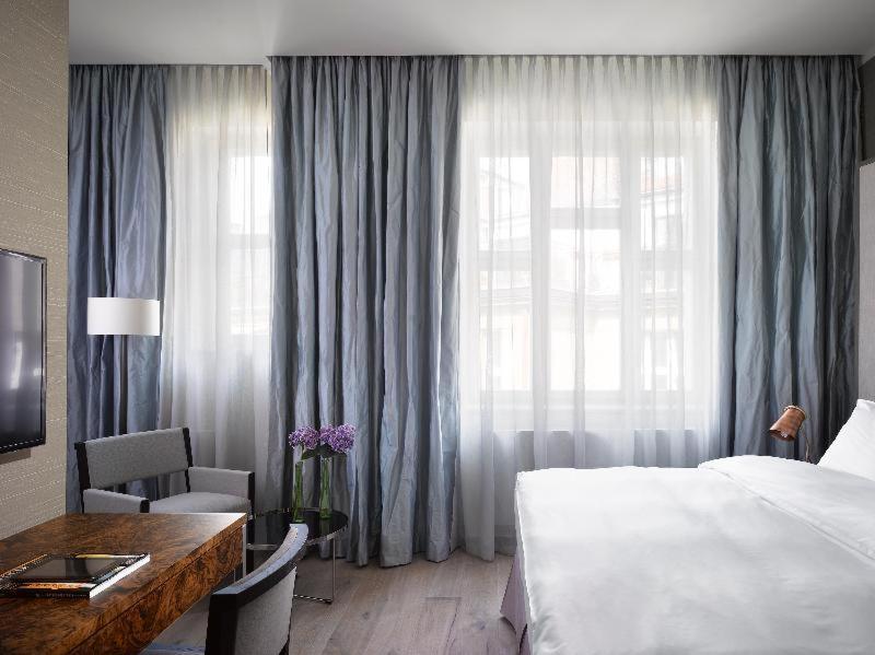 Otel The Emblem - Preferred & Prag